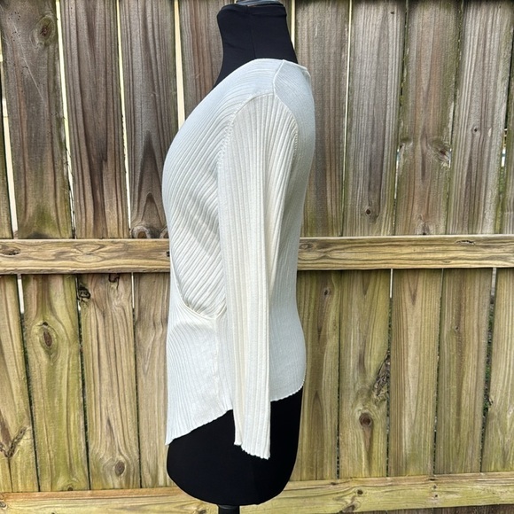 Baranda surplice ribbed knit top, size XL - Picture 2 of 6